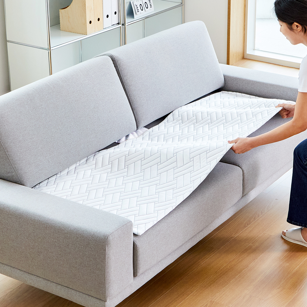 돈무브 쇼파패드 매트 깔개 방석 3인용 극세사 겨울