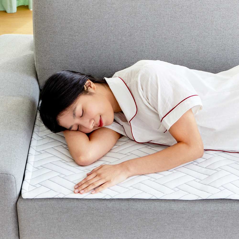 돈무브 쇼파패드 매트 깔개 방석 3인용 극세사 겨울