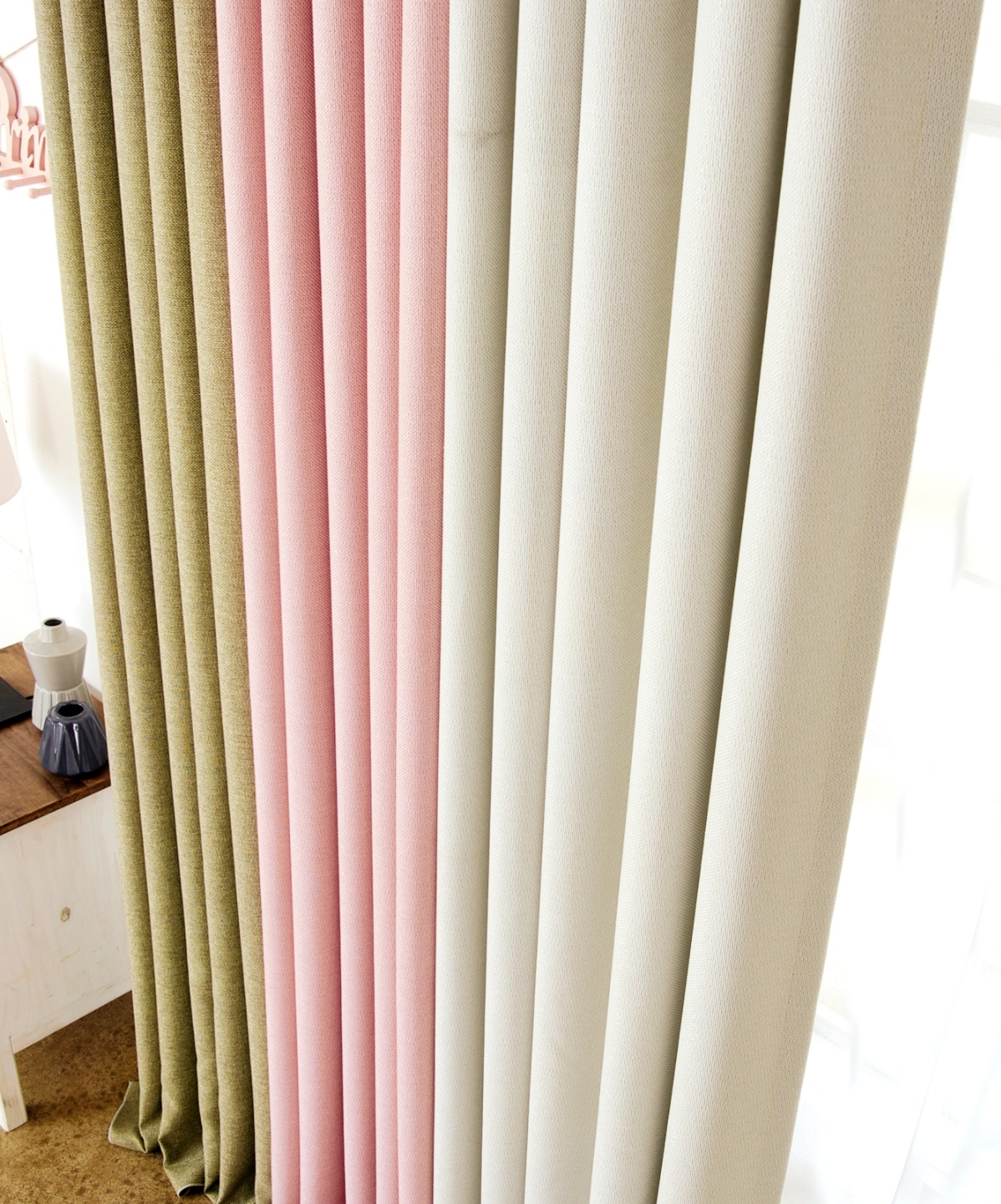 아르일랑 일상 암막 커튼 빛차단율 80% 형상기억 가공 1cm 나비주름 타입 항균 누오베