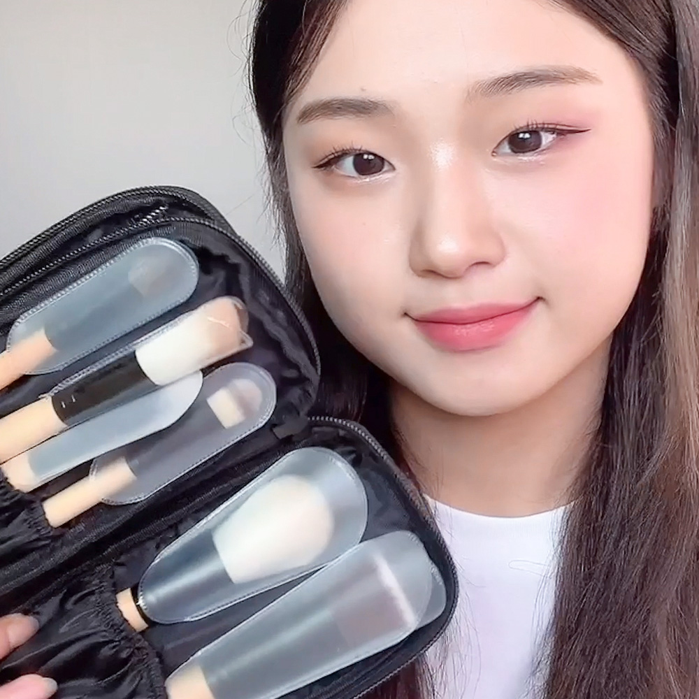 [아바마트] 메이크업 브러쉬 15종 세트 화이트  B02067A (1개) - 상품 이미지