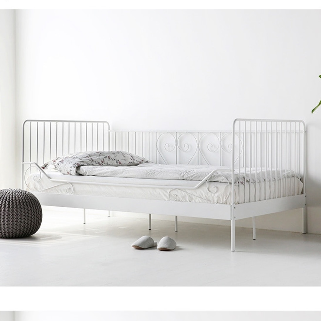 푹신한 미니 싱글 침대 자취 자취방 작은 방 원룸침대