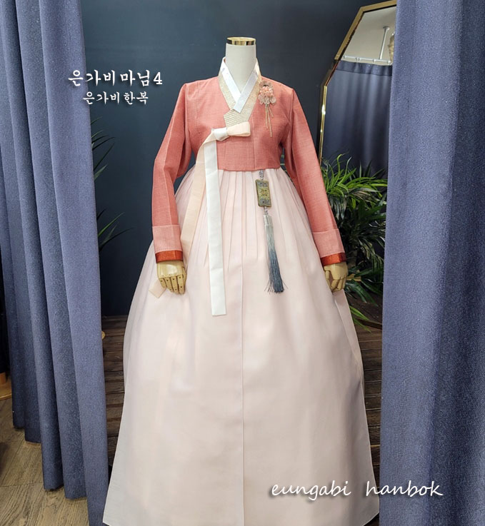 [한복대여]은가비마님4 세련된 결혼식 하객 혼주한복 - 상품 이미지
