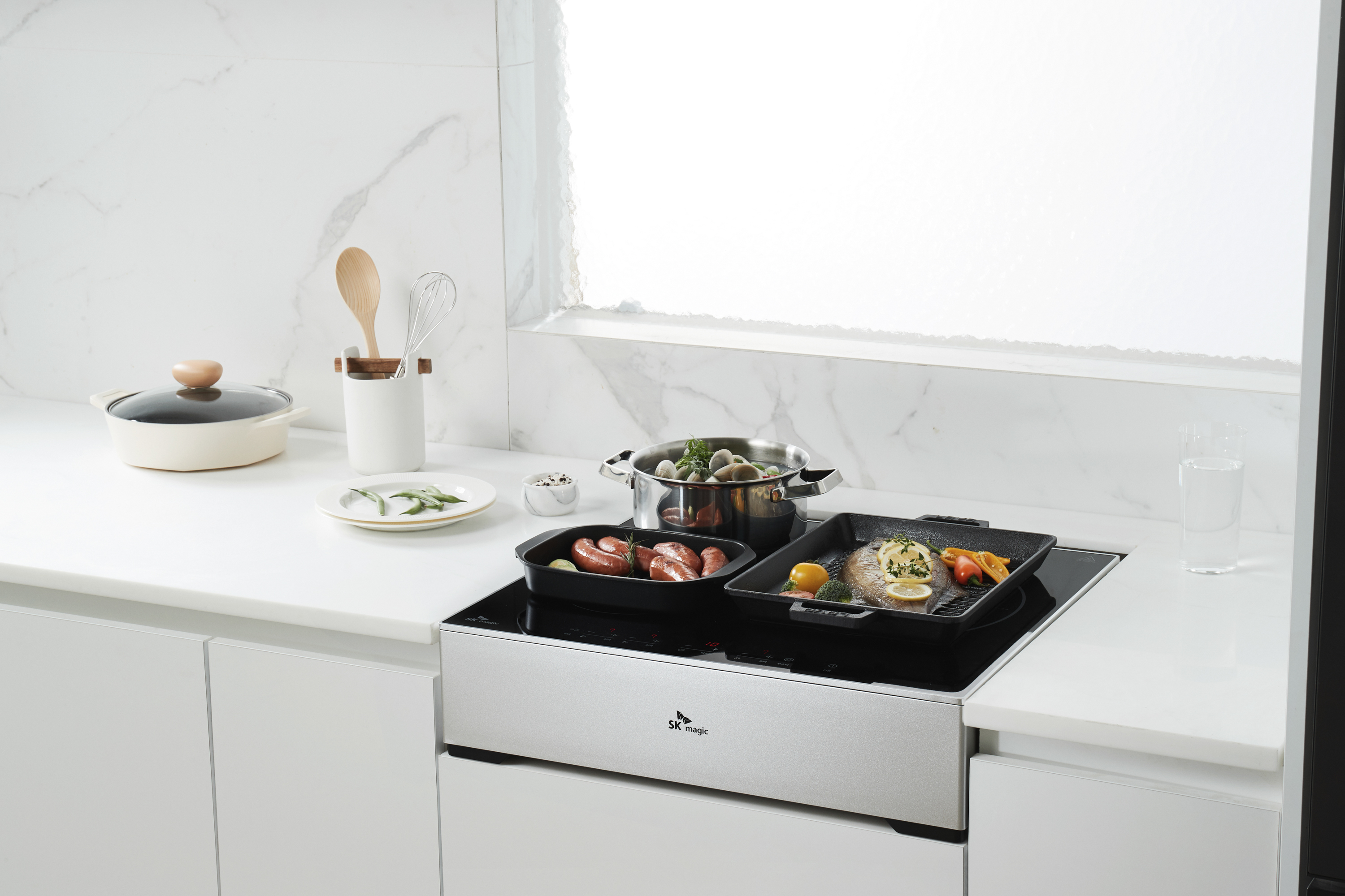 방문설치 3구 인덕션 전기레인지 독일쇼트사상판 ERI4003AN