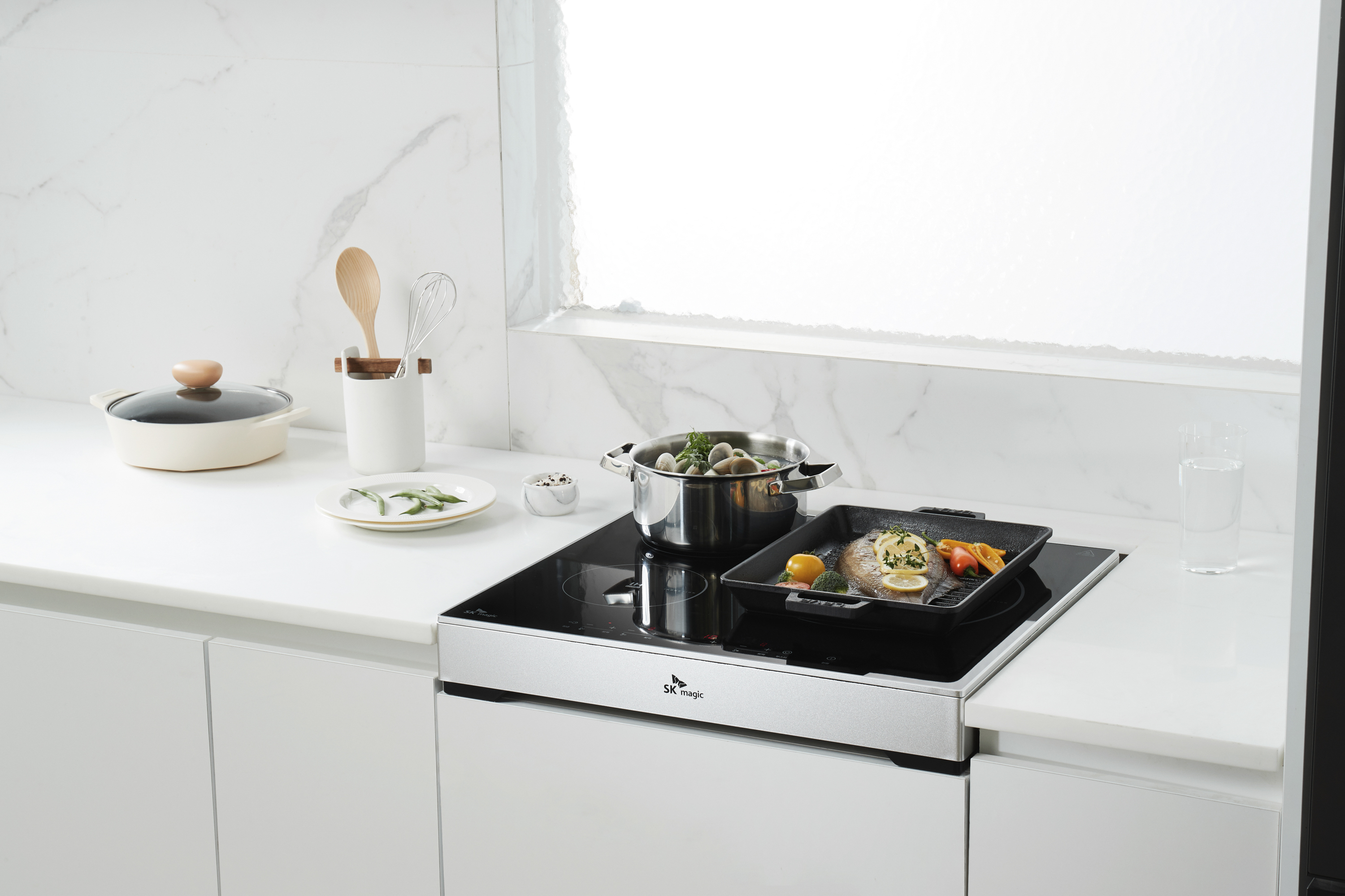 방문설치 3구 인덕션 전기레인지 독일쇼트사상판 ERI4003AN