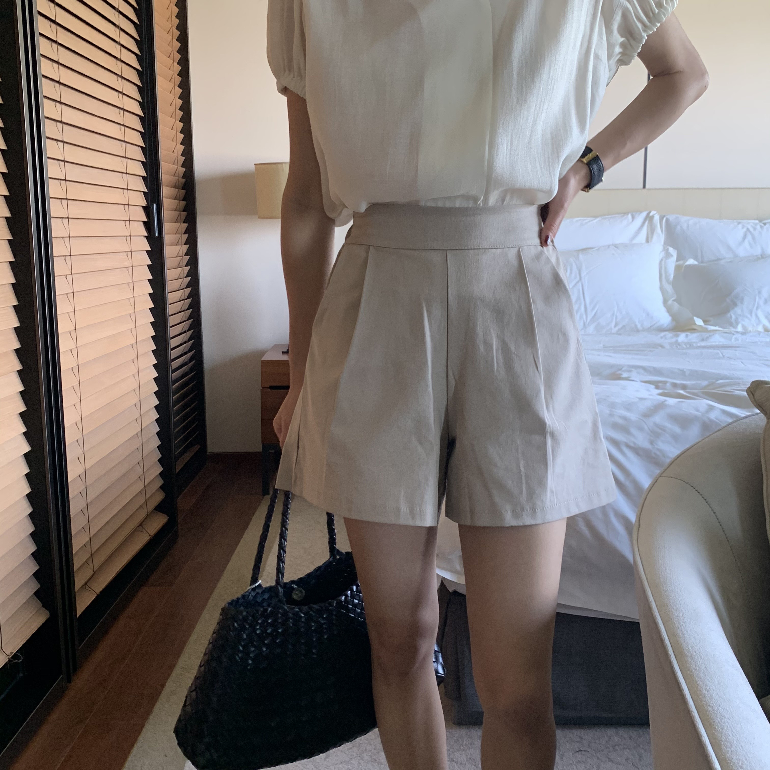 모엣 여름 네추럴 린넨 와이드 하이웨스트 뒷밴딩 여성 데일리 3부 팬츠 핀턱 린넨 반바지 - 상세 이미지 2