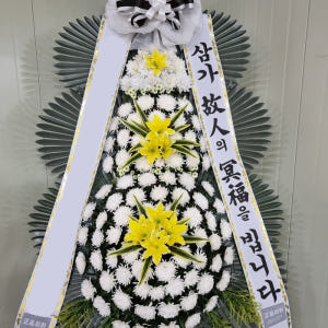 전국 고급 3단 근조화환 장례 부고 조의 화환 화한 조화꽃 근조 리본 장... 솔직 후기 | 실사용자 리뷰 분석 - 상품 이미지 1