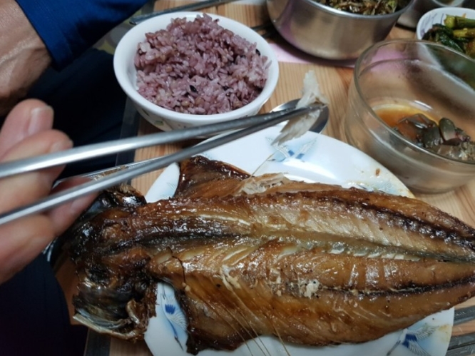 [섬마을어부] 노르웨이고등어 250g 고흥 숯불생선구이 반건조 참숯 구이 - 상세 이미지 5