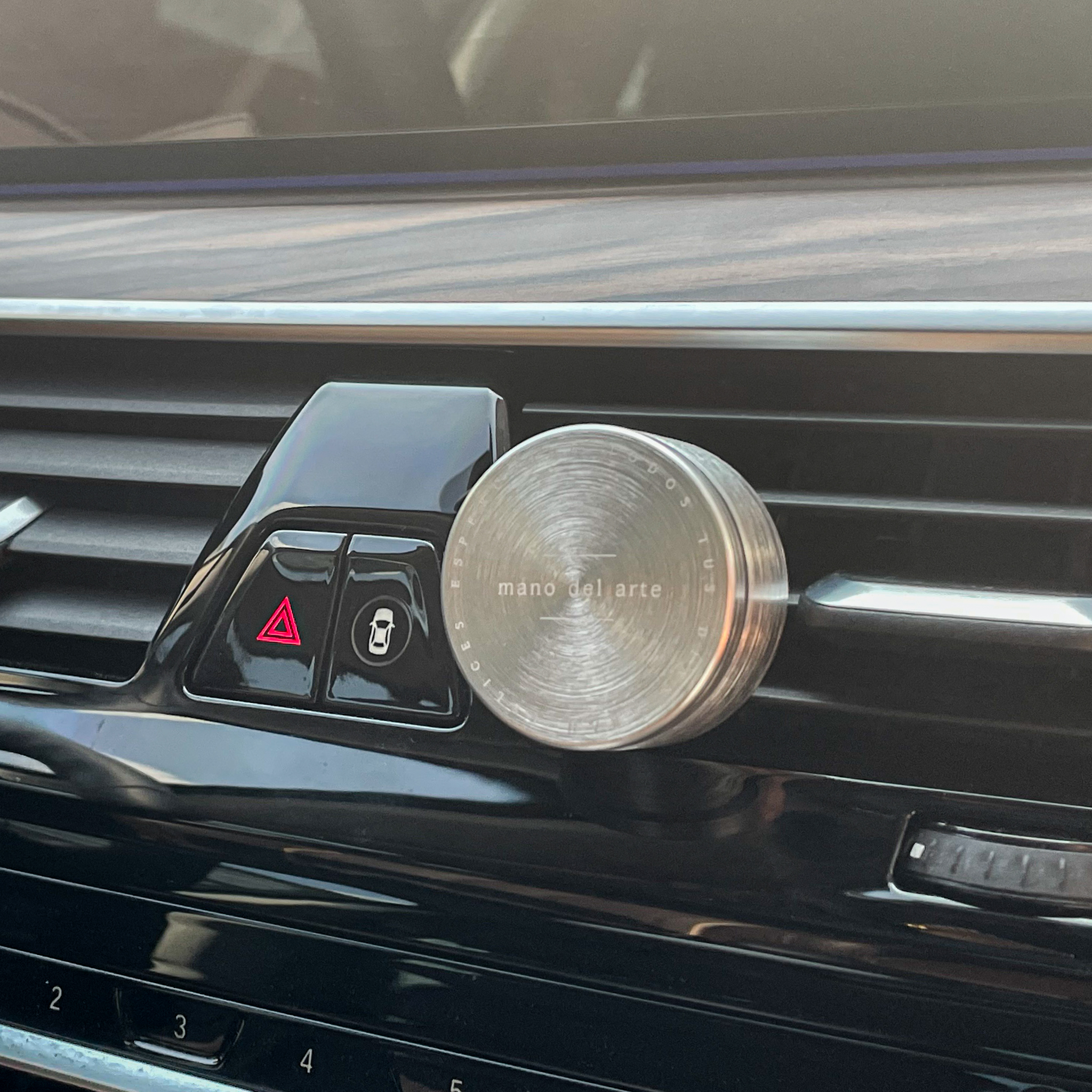 프리지아 차량용 방향제 자동차 석고 디퓨저 송풍구