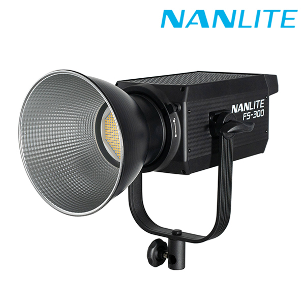 NANLITE FS-300 대광량 스튜디오 LED 조명