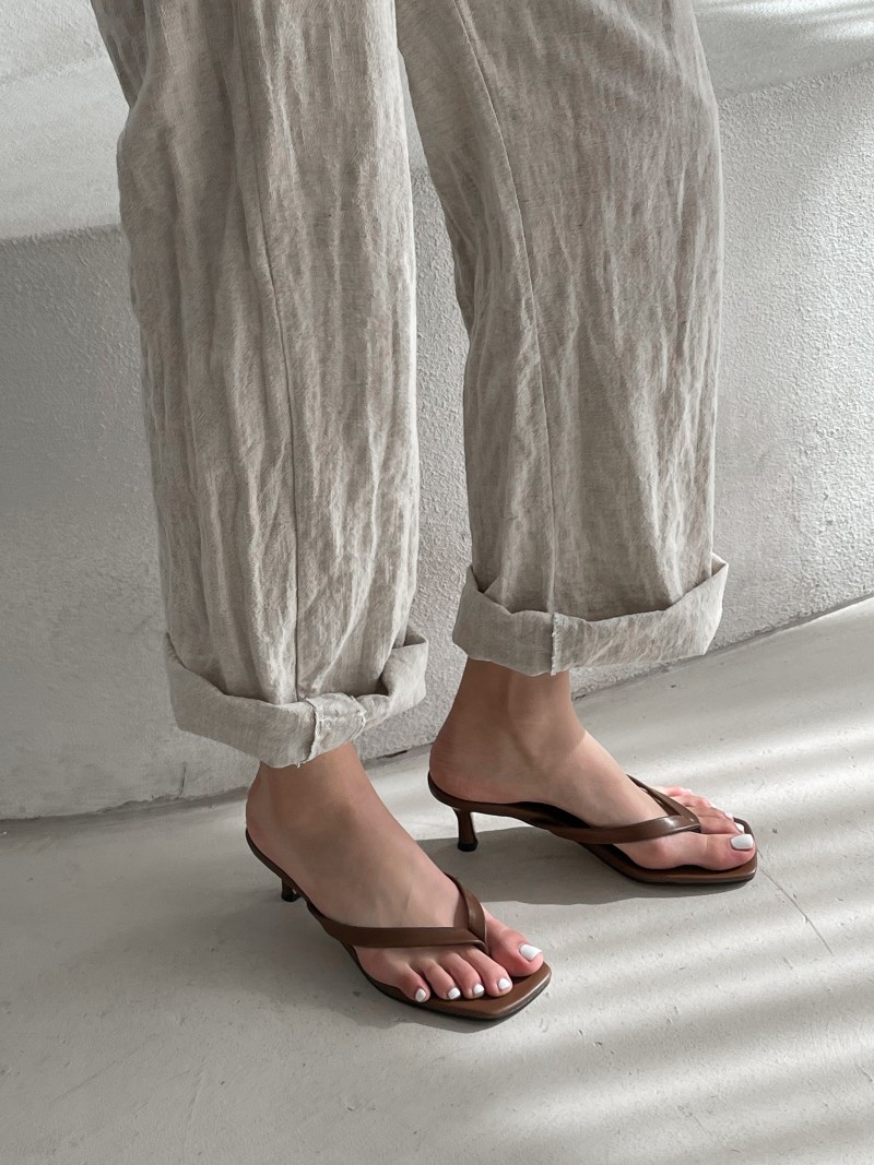 [400족 돌파] 토템 스퀘어 쪼리 미들힐 뮬 슬리퍼 5cm 상세 이미지 55