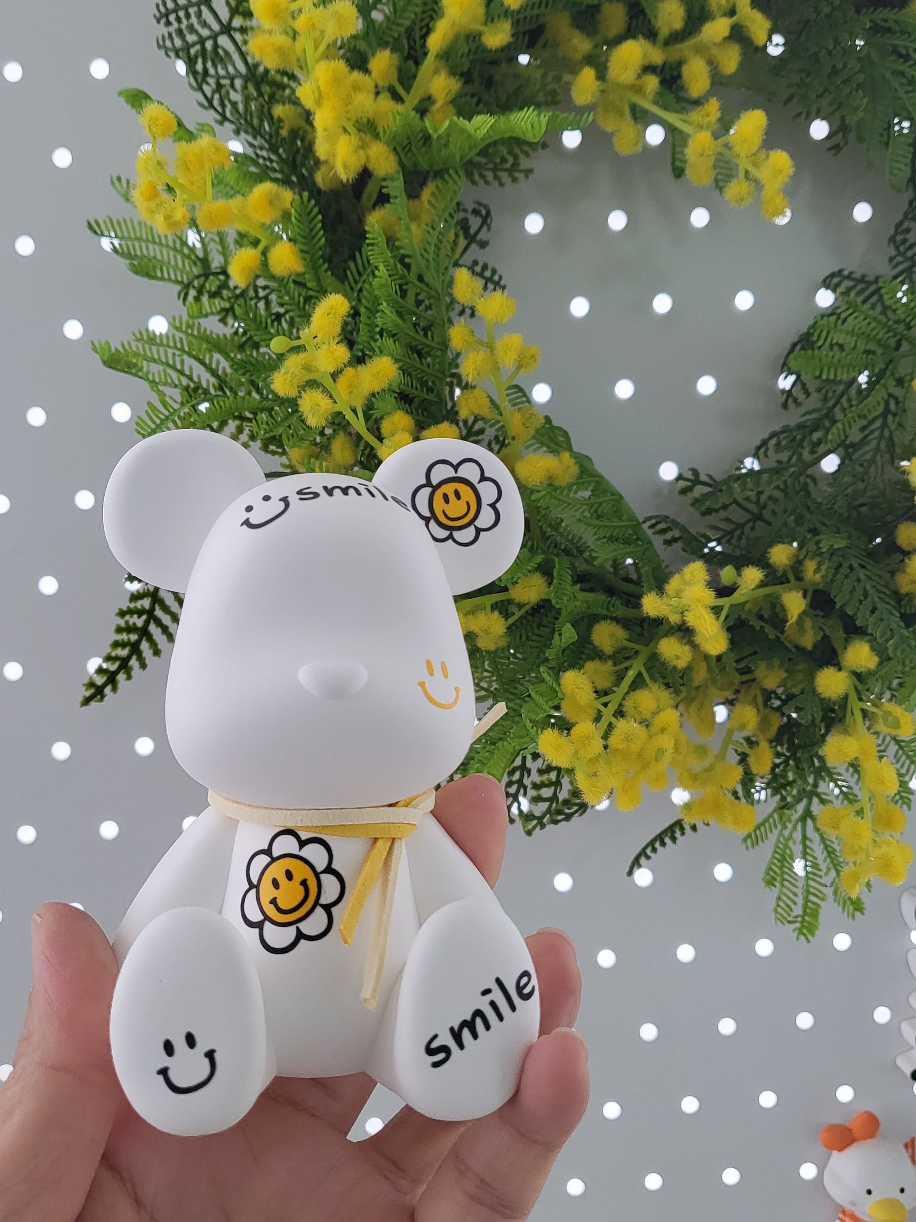 대형 베어브릭 석고 방향제 데이지꽃 스마일 앉은 베어 스모키우디