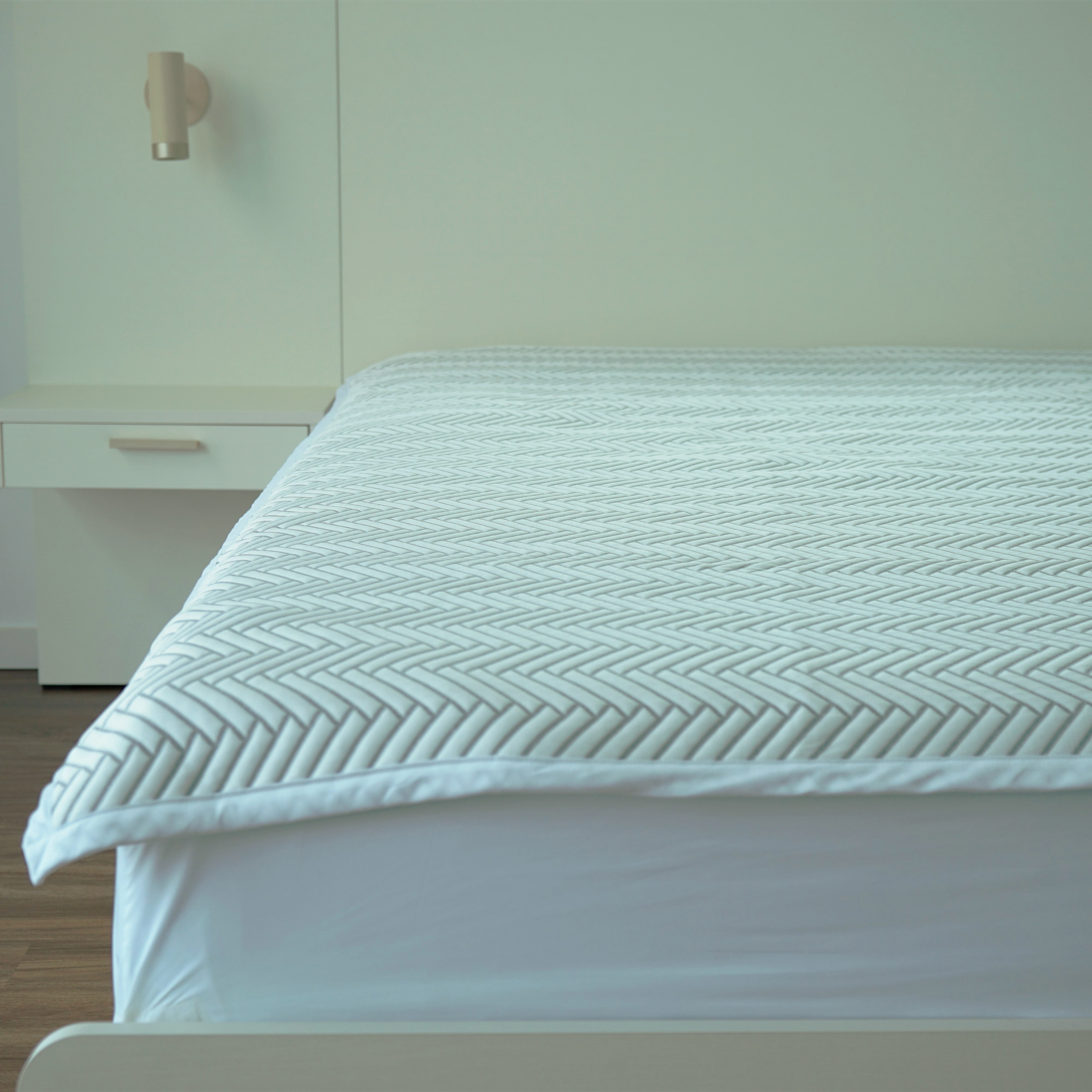 인견보다 시원한 듀라론 냉감패드 ss 공장직영 국산 쿨매트 고정밴드 맞춤제작 여름침대패드