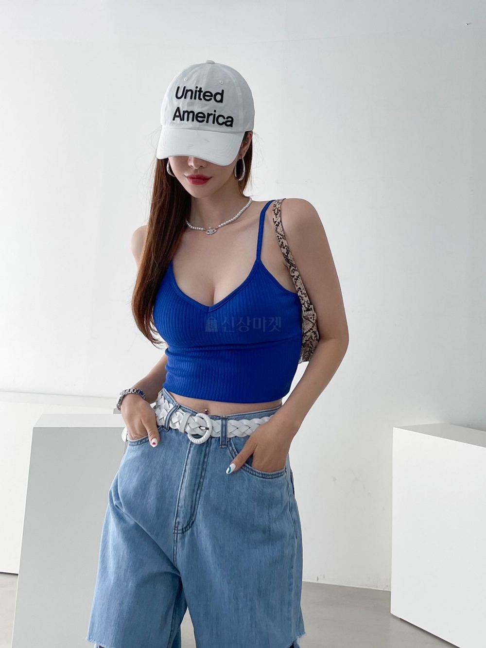 브라탑 여자 크롭티 캡내장 골지 끈나시 슬리브리스 나시 이너 티셔츠 - 상세 이미지 2