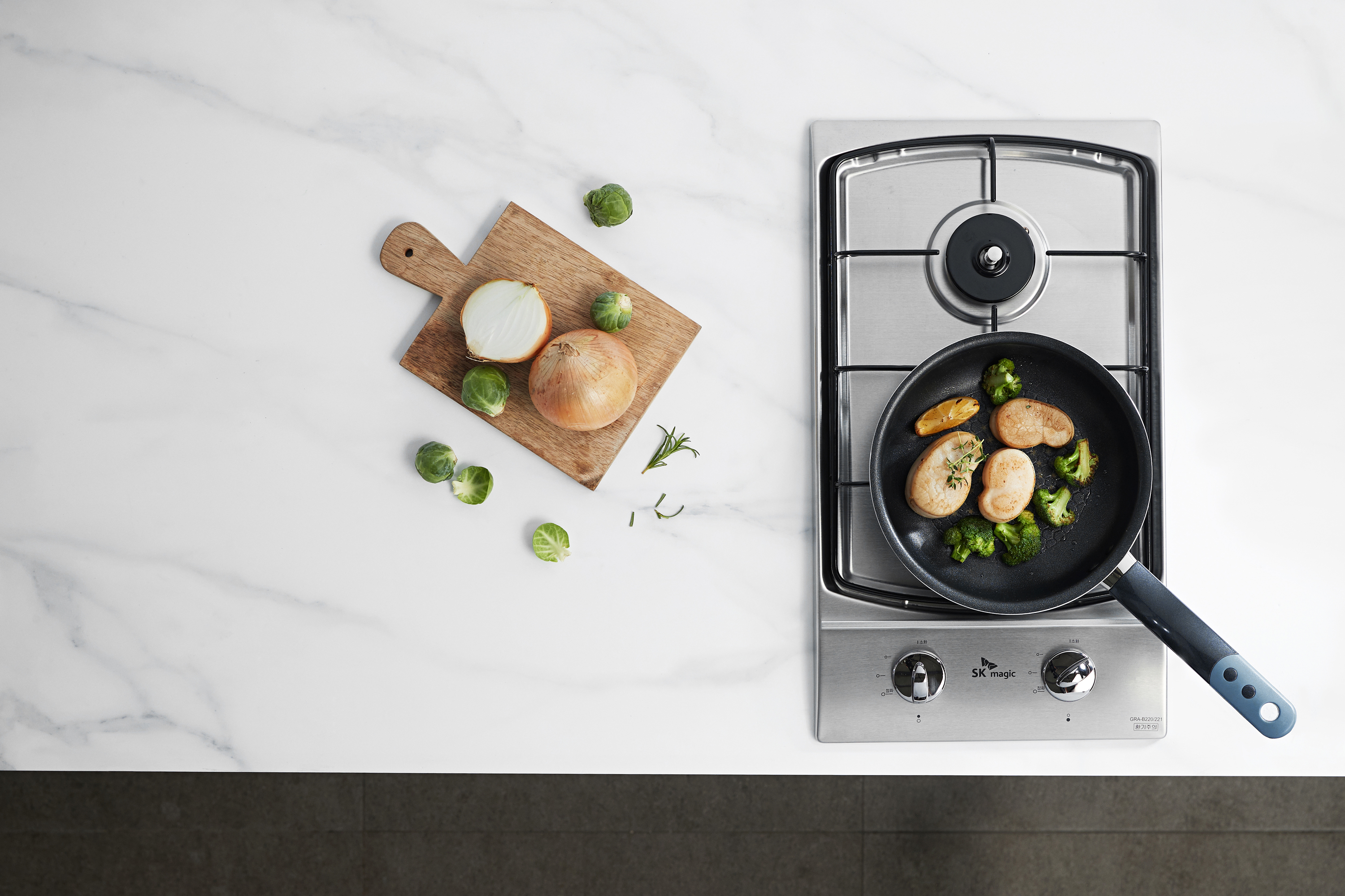 나비엔매직 빌트인 가스 쿡탑 레인지 전기코드식 265x485 GRB1002NASS LNG