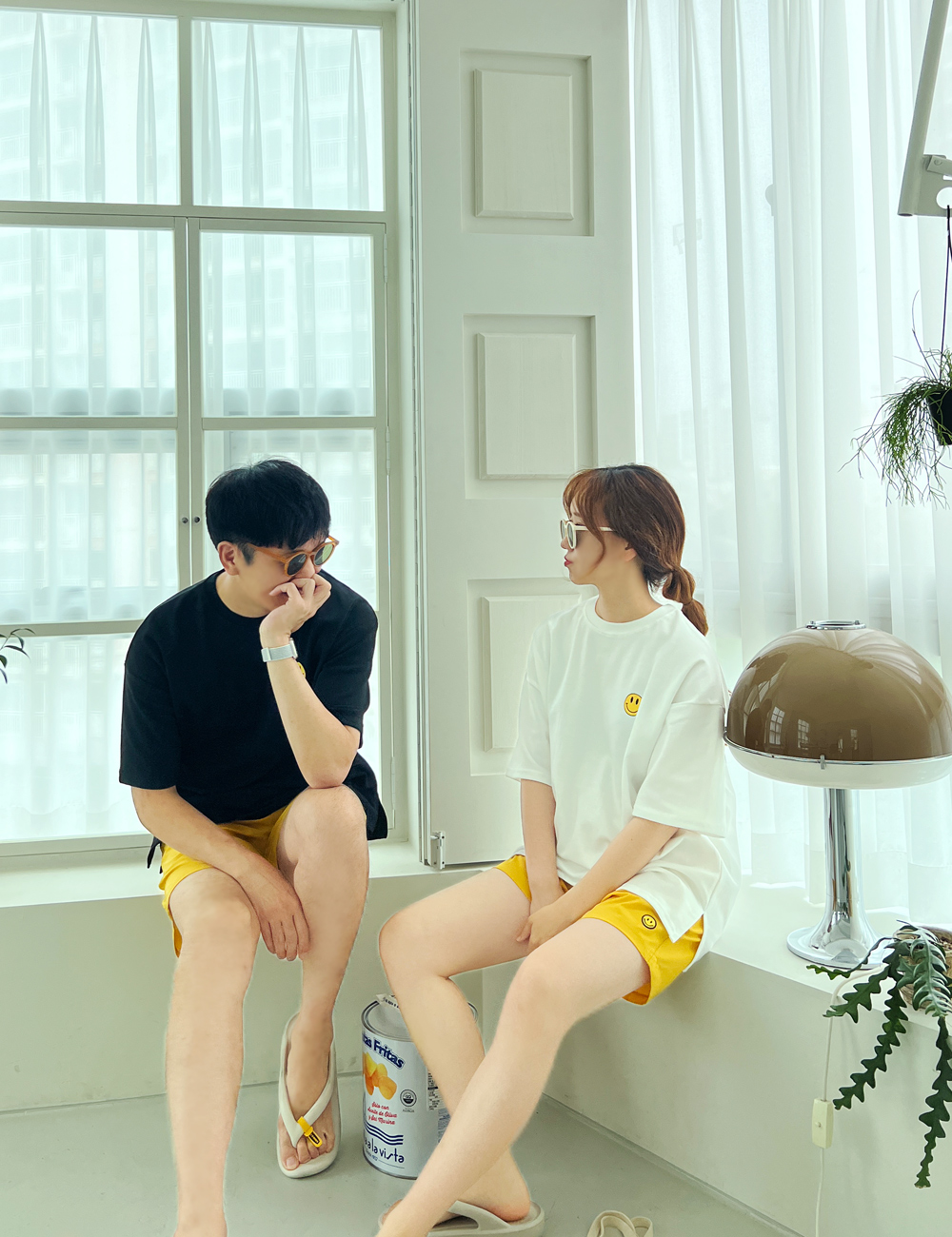 여름 남녀공용 스마일 라운드 반팔 프린팅 레터링 티셔츠 신혼 여행 커플 시밀러룩 상세 이미지 9