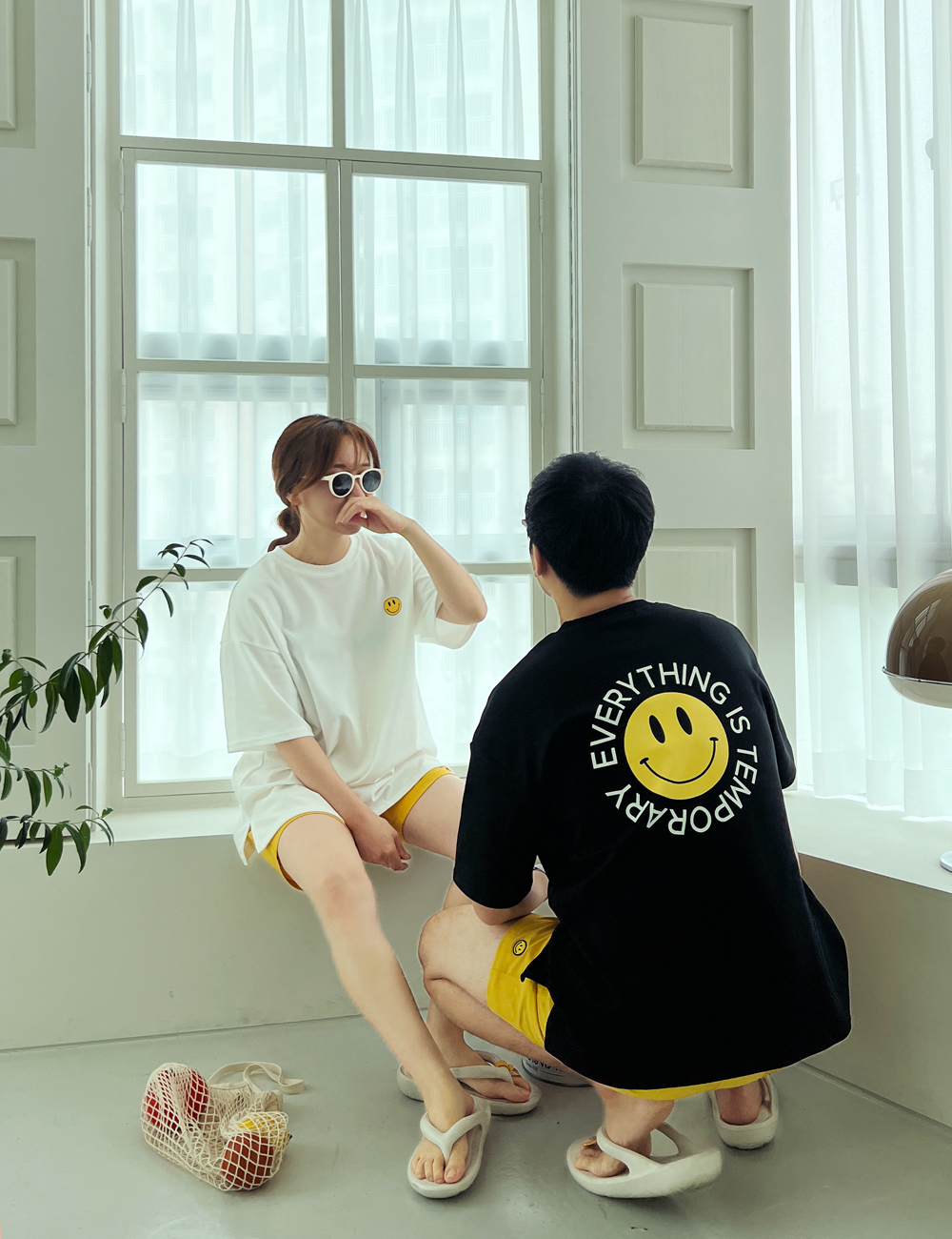 여름 남녀공용 스마일 라운드 반팔 프린팅 레터링 티셔츠 신혼 여행 커플 시밀러룩 상세 이미지 7