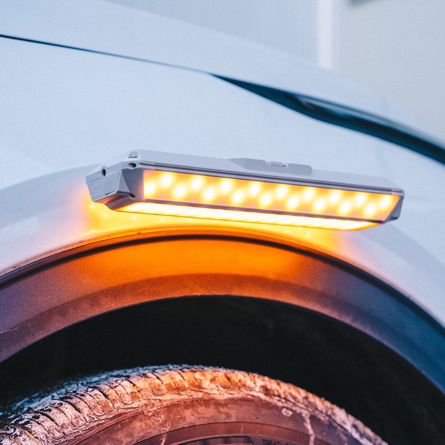 크레모아 멀티페이스 X 랜턴 캠핑 감성 차박 충전