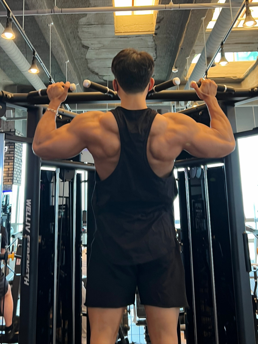 EEFA7E01-E272-45C6-A0F2-602E0129E750