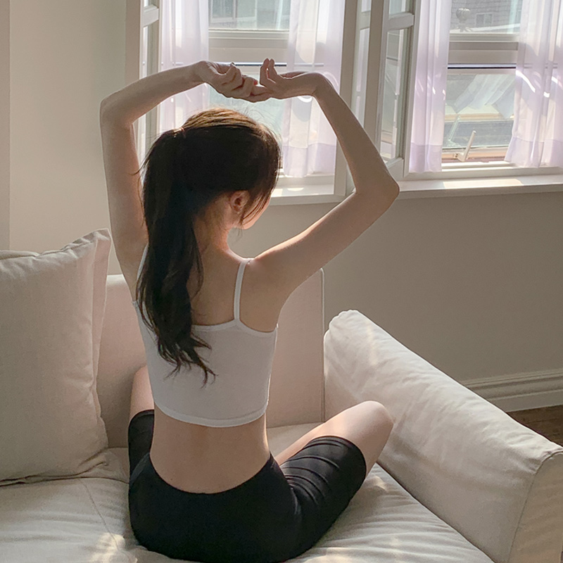 베이직한 디자인의 모달 크롭 기장 씬스트랩 나시티 ts3264 - 상세 이미지 5