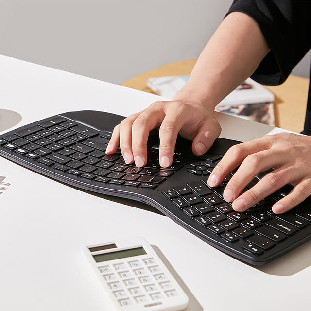 인체공학 키보드 디자인