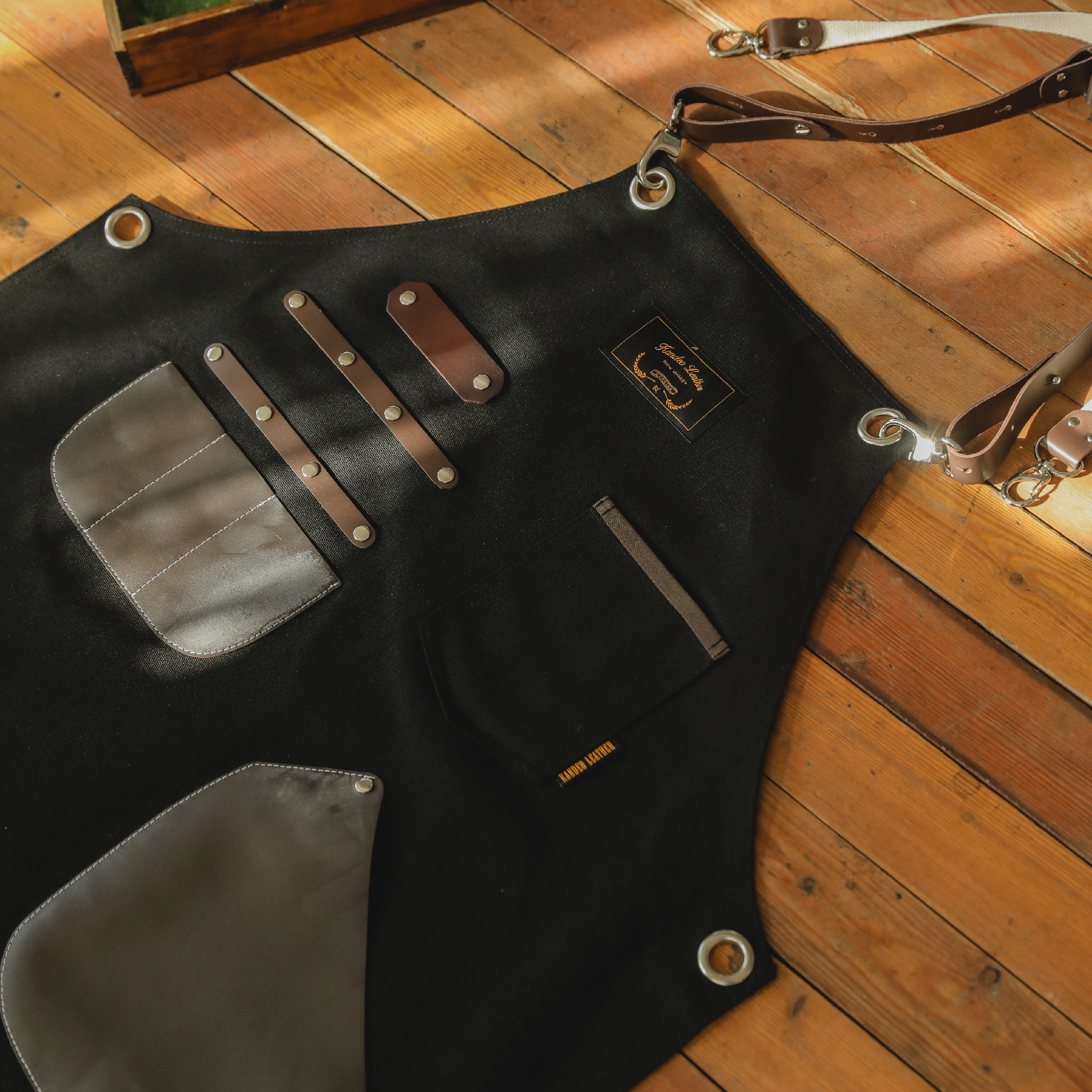 칸데오레더 하이드 블랙 바버샵 앞치마