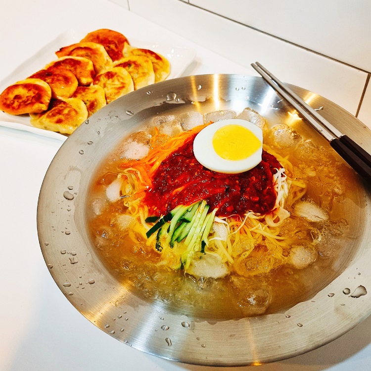 [홍가네집만두] 매콤달콤 쫄면 5인 set(소스 500g, 면사리5인분) - 상세 이미지 3