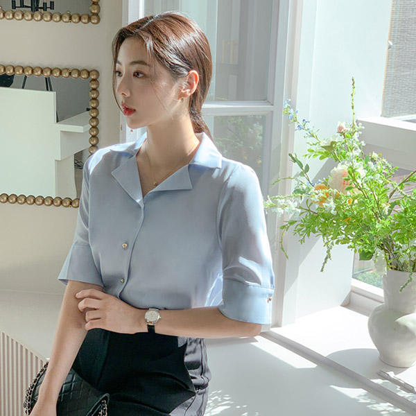 골드버튼 반팔 블라우스 bs2453 - 상품 이미지