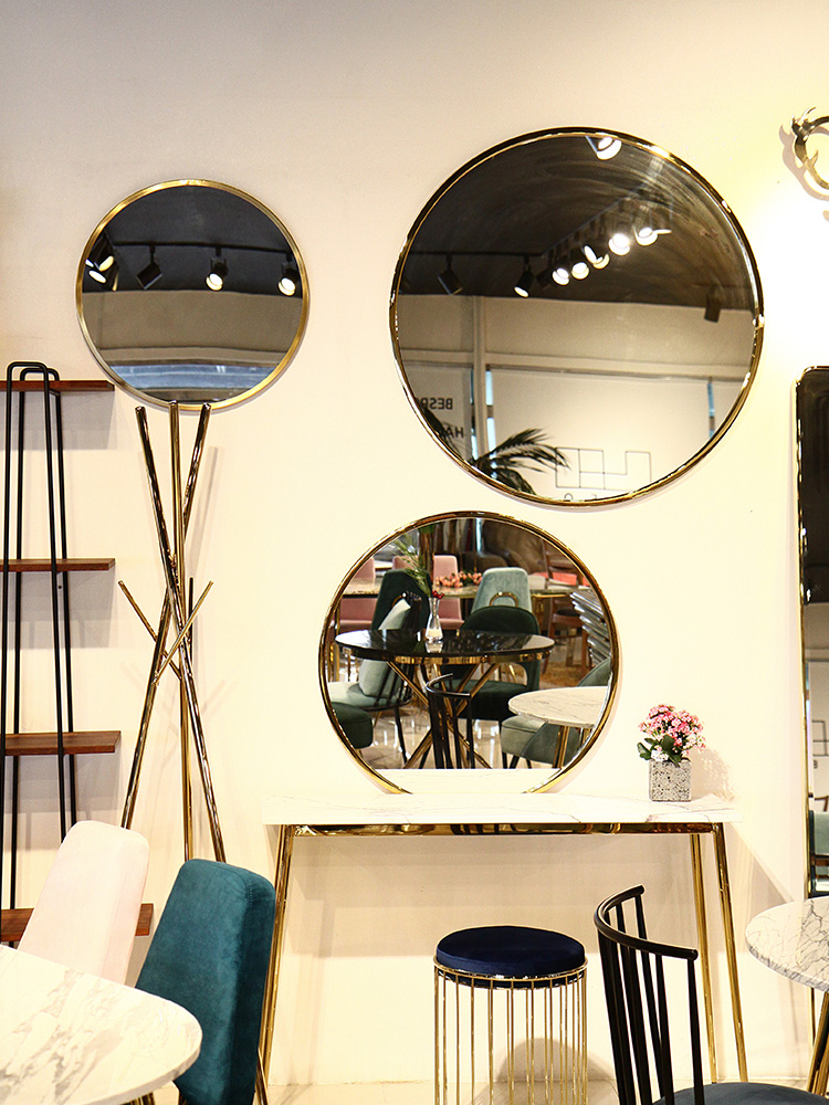 3S 유광 골드 원형 벽걸이 거울 인테리어 화장대 욕실 매장 카페 600파이 CL208