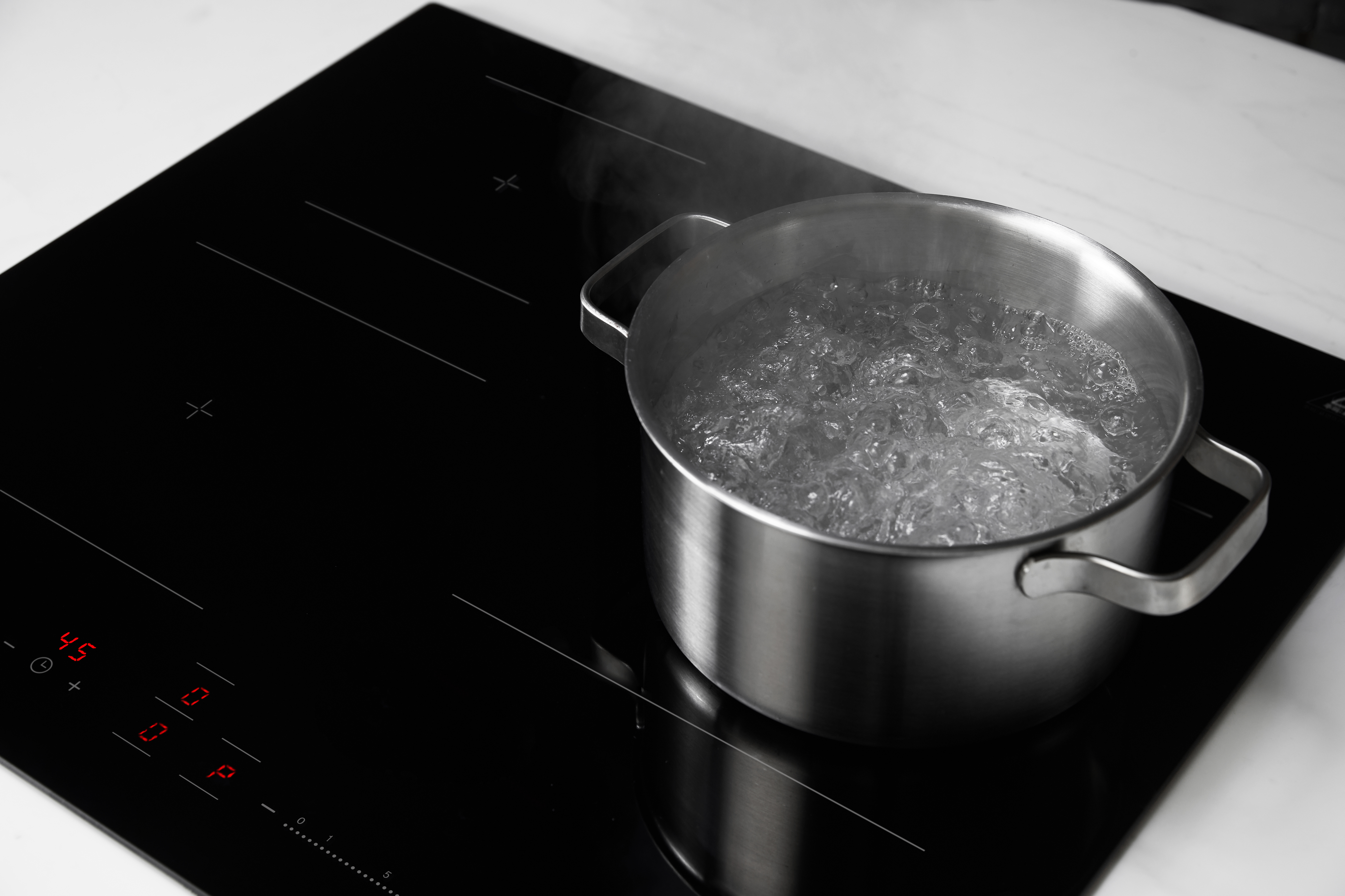 방문설치 3구 파워 인덕션 쿡탑 독일쇼트사상판 전기레인지 3.4Kw ERI4003ANBL