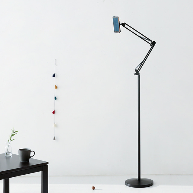 EZFOL 스마트기기 접이식 거치대 스탠드형 KS2287MBF 블랙