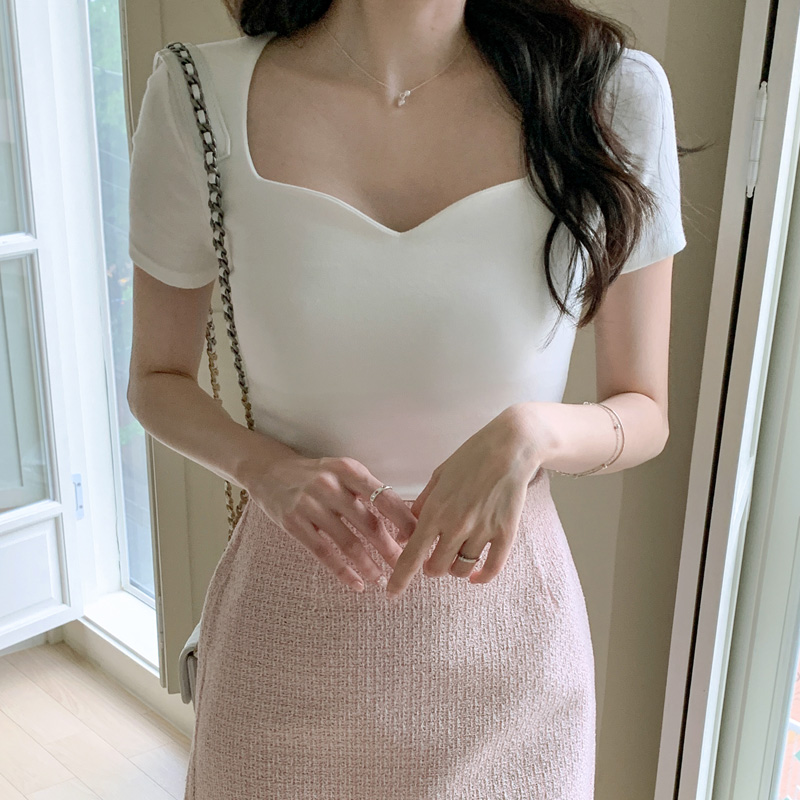 (국내제작)부드러운 모달 소재의 하트넥 슬림핏 크롭 티셔츠 ts3334 이미지 4