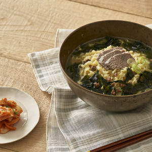 오뚜기 쇠고기미역국라면 115g, 4개 맛있게 먹은 솔직 후기 - 상품 이미지 4