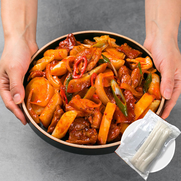 춘천 신선 한입닭갈비 700g + 분모자100g 캠핑 음식 - 상품 이미지