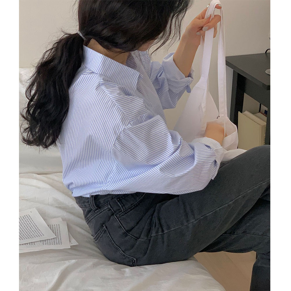 오버무드 여성 가을 신상 와이드카라 베이직 줄무늬 루즈핏 롤업 컬러 스트라이프 남방 셔츠 4color - 상세 이미지 5