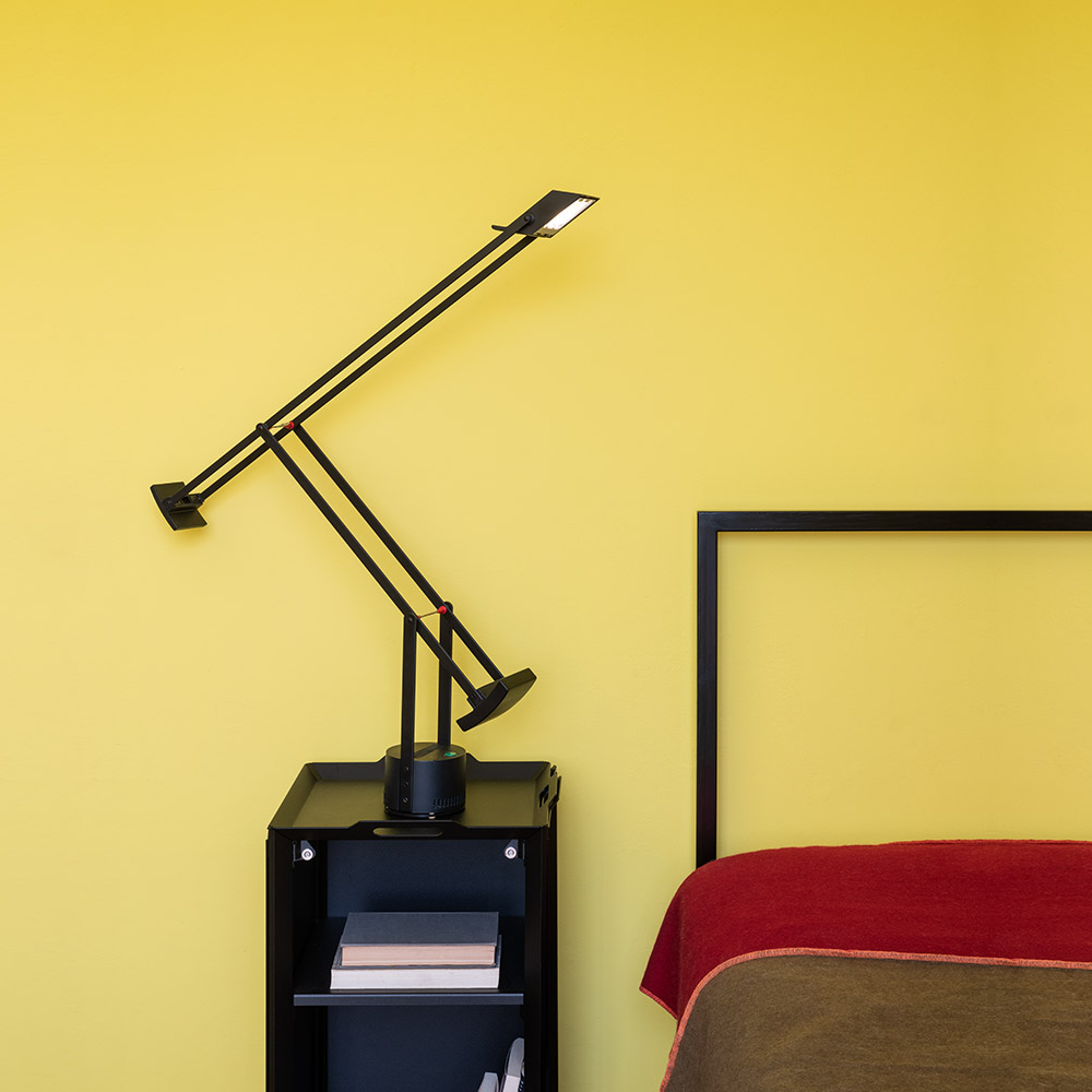 Artemide tizio 35 아르떼미데 티지오 테이블 black