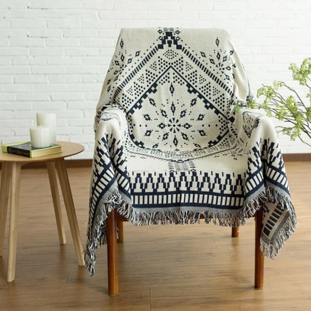 에스닉 대형 블랭킷 담요 캠핑대형러그 캠핑용 러그 차박 소파 130x180