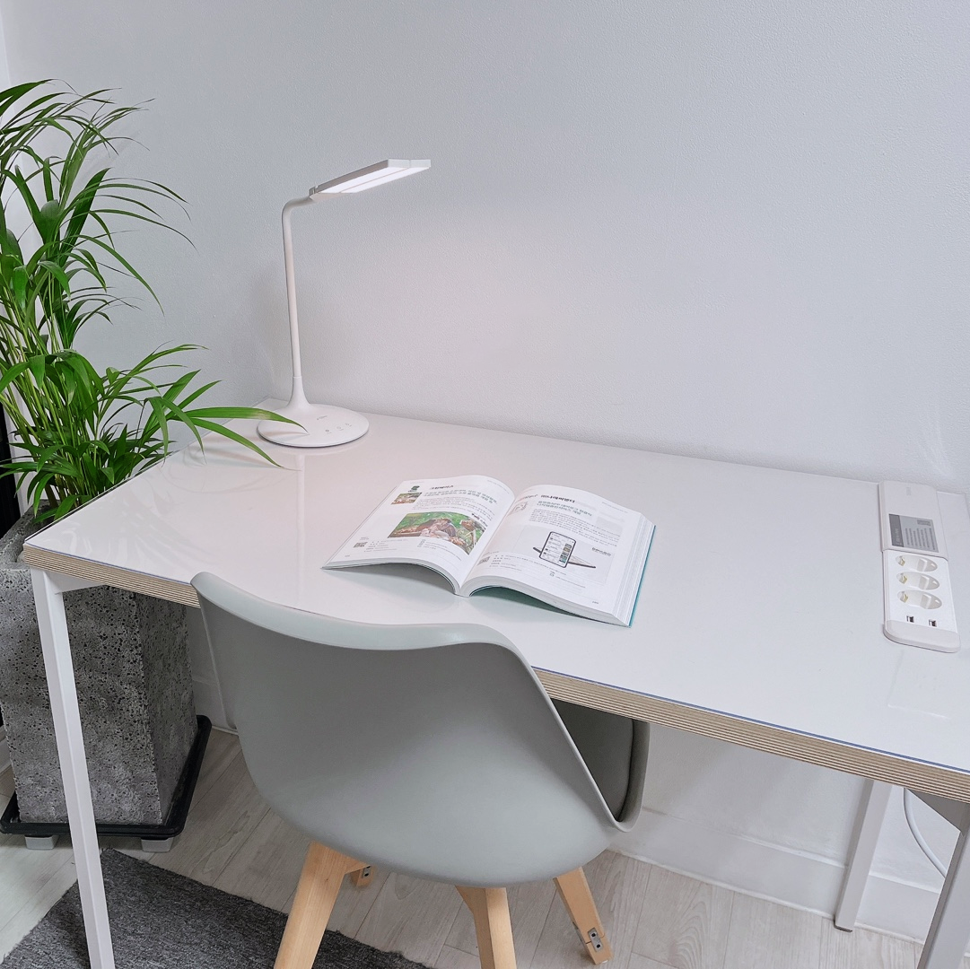 [니스툴그로우 호환 책상매트] 학습전용 국산 PET 책상매트 때가 타지 않아요