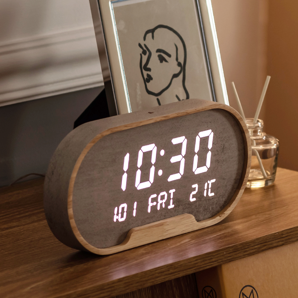 플라이토 우드 LED 알람 디지털 전자 탁상시계 무소음 인테리어 온도 날짜 캘린더 타원