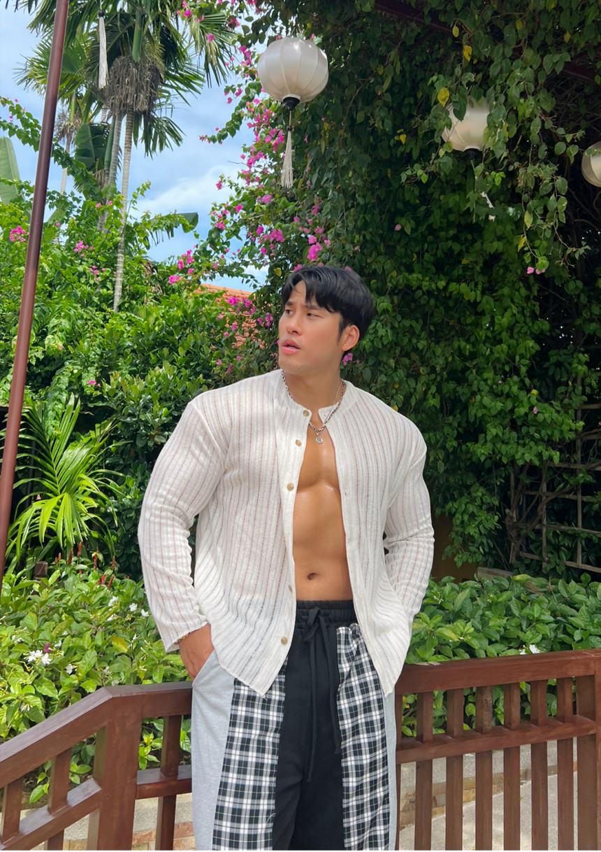 6977A0D2-E386-468D-9EC9-A3C3D18A40C8