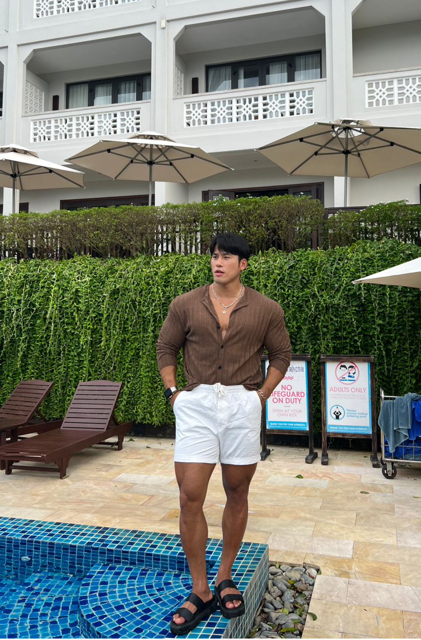 C64D5252-87B6-4816-8866-9D18DCAEB9D3