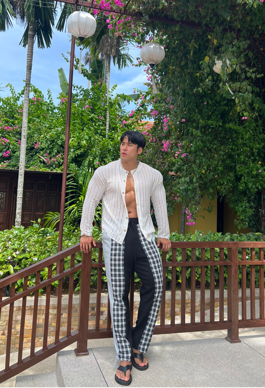 8E0DEFE4-C238-48D9-96D1-EA892926D3F1