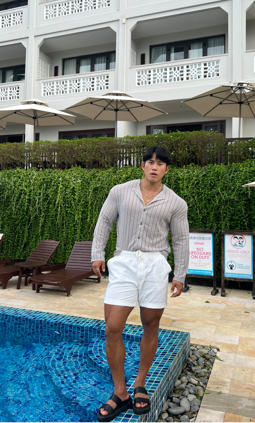 A0B2D178-BEB0-4697-B01B-FFF3624A010D