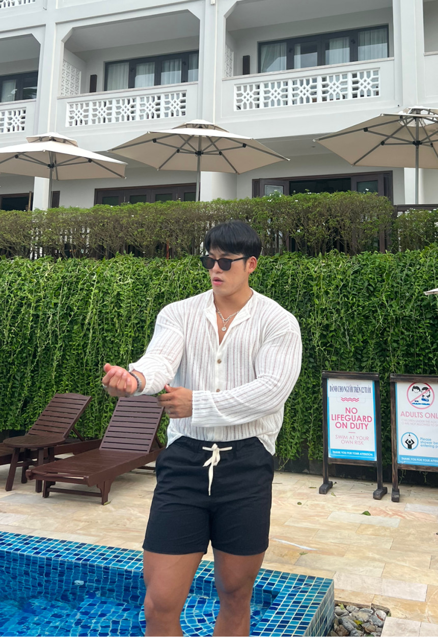 063FAA8C-D997-4AD9-9BE8-48B847BD67B6