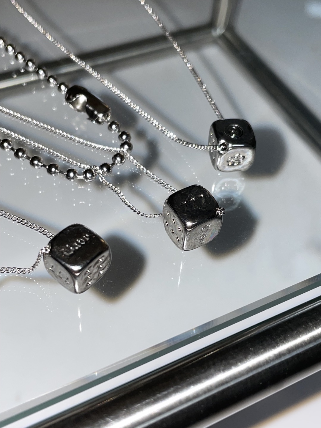 サイコロネックレス | ファッション通販サイト NUGU