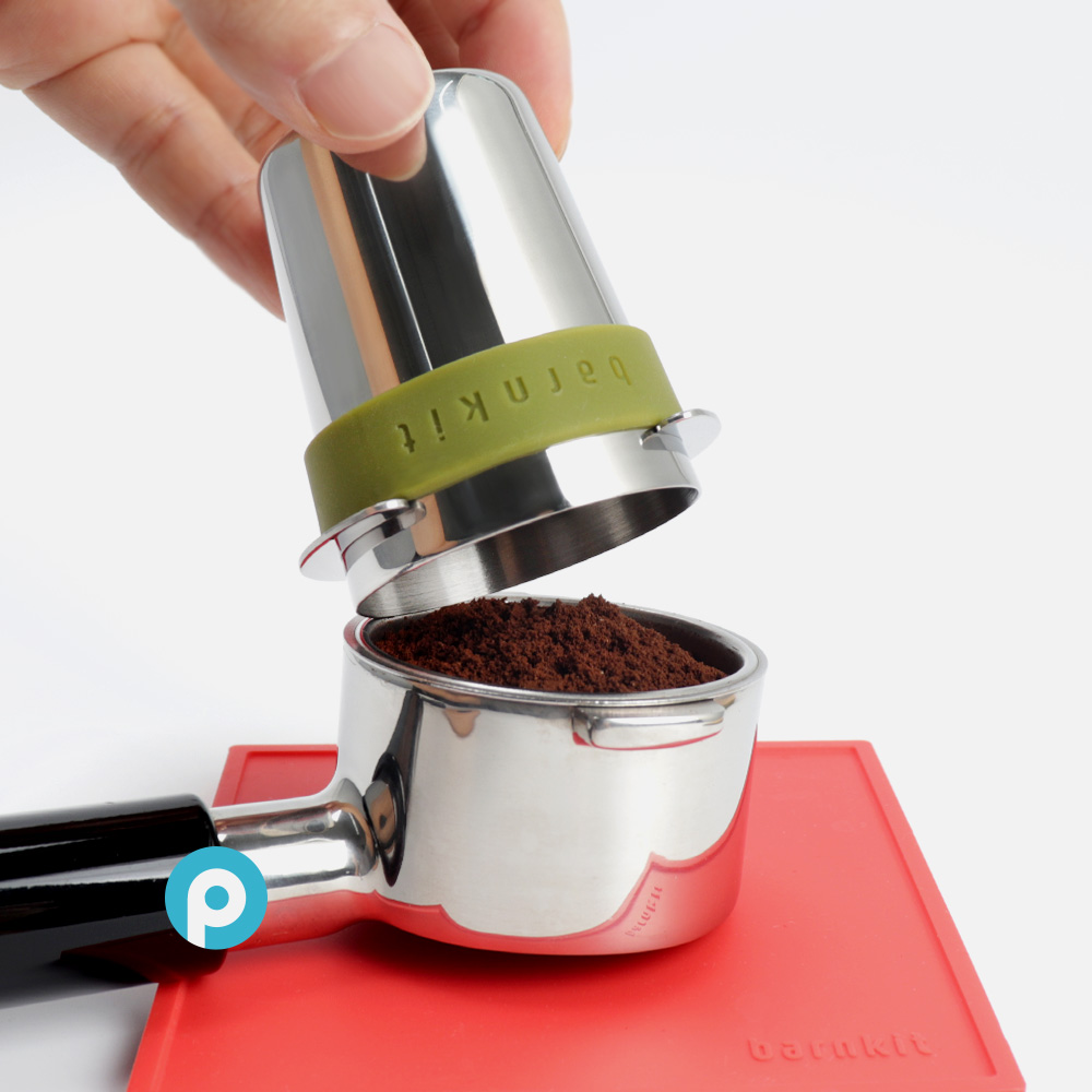 도징컵 51mm 포터필터 레벨링툴 채널링 커피 흘림 뭉침 방지용 분쇄컵