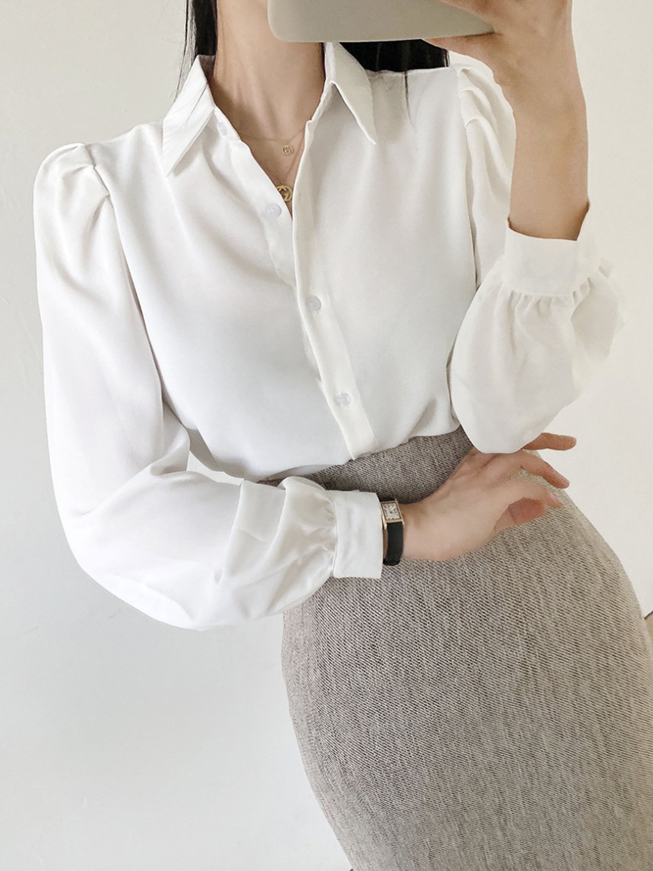 여자여자몰 가을정장블라우스 오피스룩 베이직상의 클래식 어깨벌룬 오픈 카라셔츠 - 상품 이미지