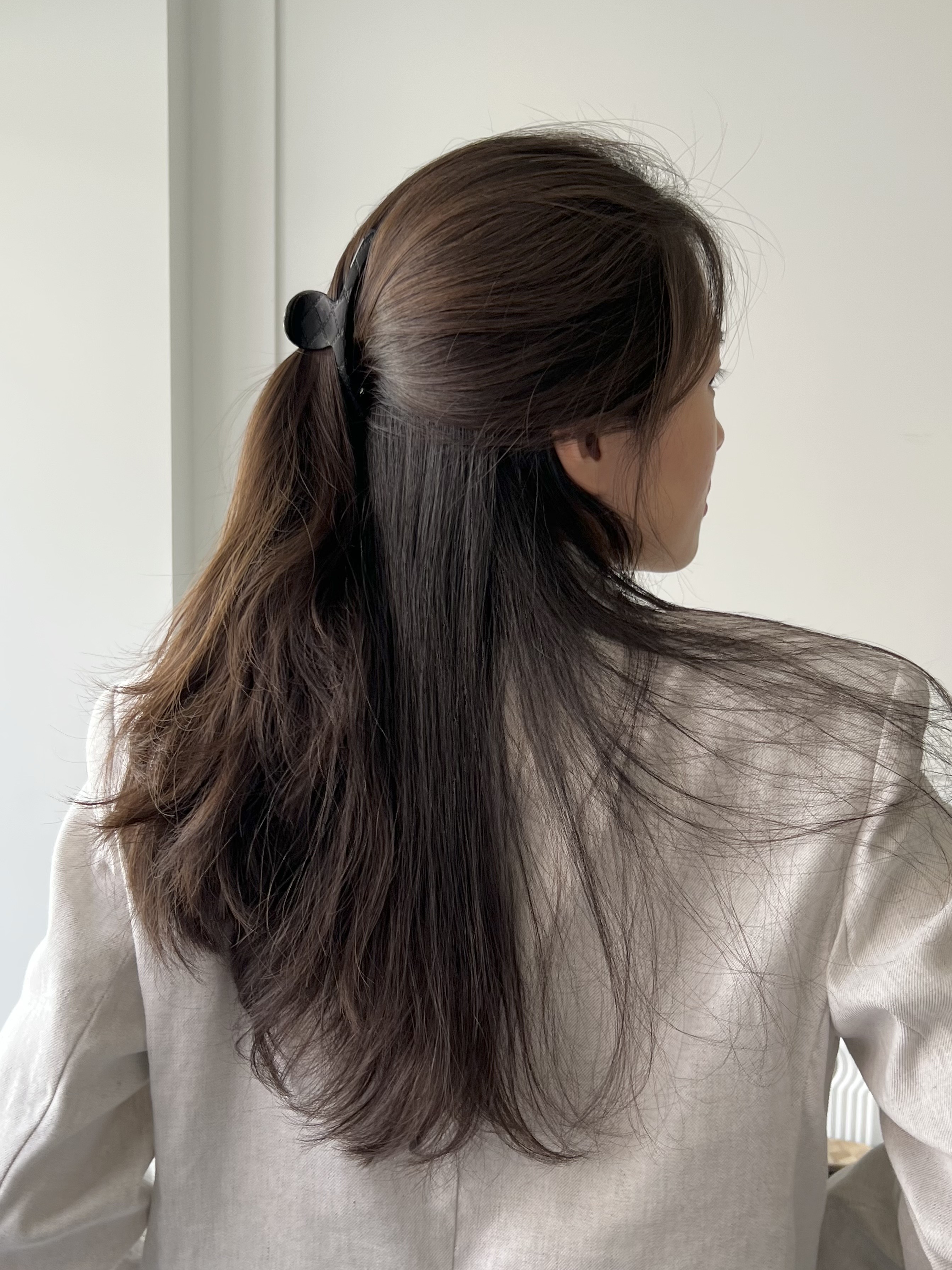가죽 레더 얇은 라운드 일자 헤어집게핀 바렛 반묶음 올림머리 데일리 - 상세 이미지 5