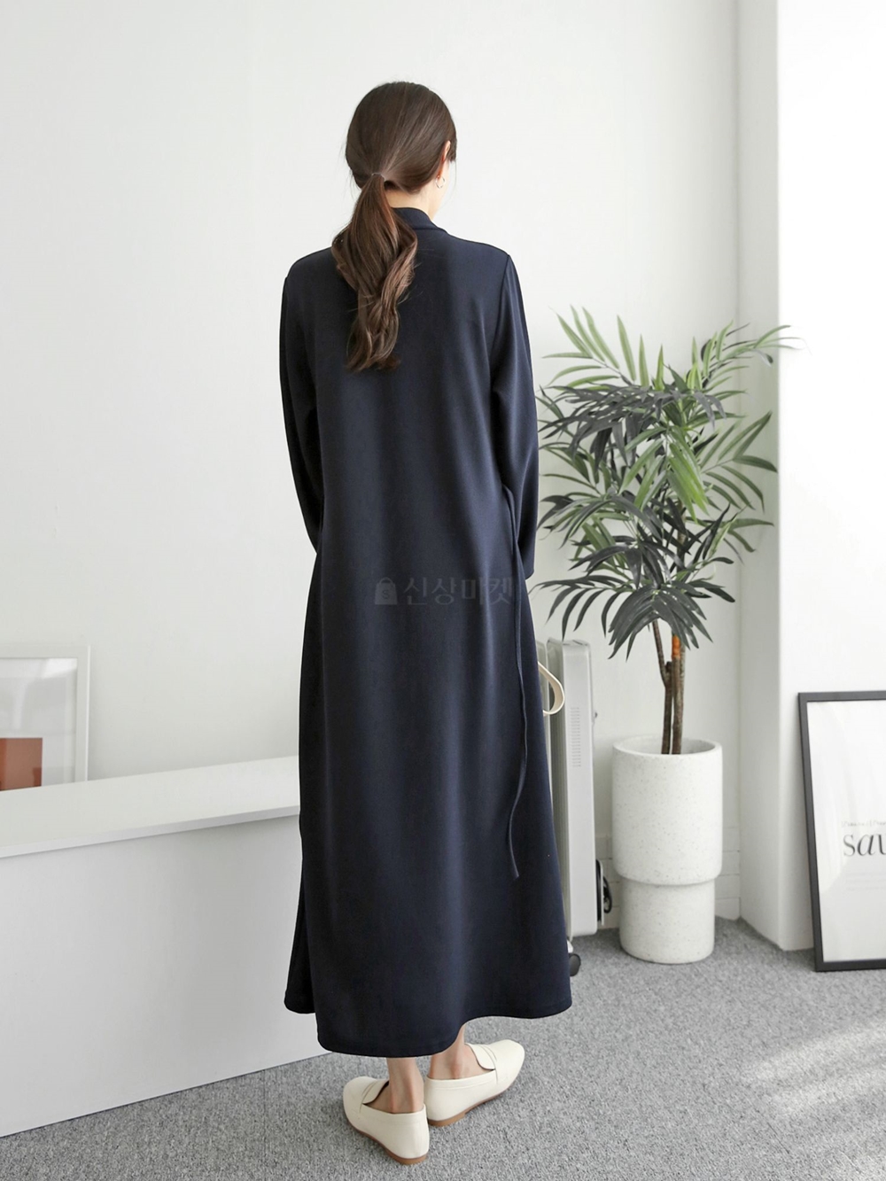PK원피스 카라 루즈핏 뒷리본 A라인 데일리 긴팔 롱 원피스 이미지 3
