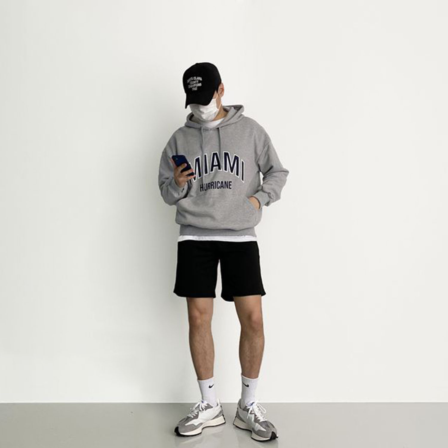 [SET]집 앞 공원 코디 세트(상의+하의) MA후드티 쭈리 밴딩 반바지 - 상품 이미지