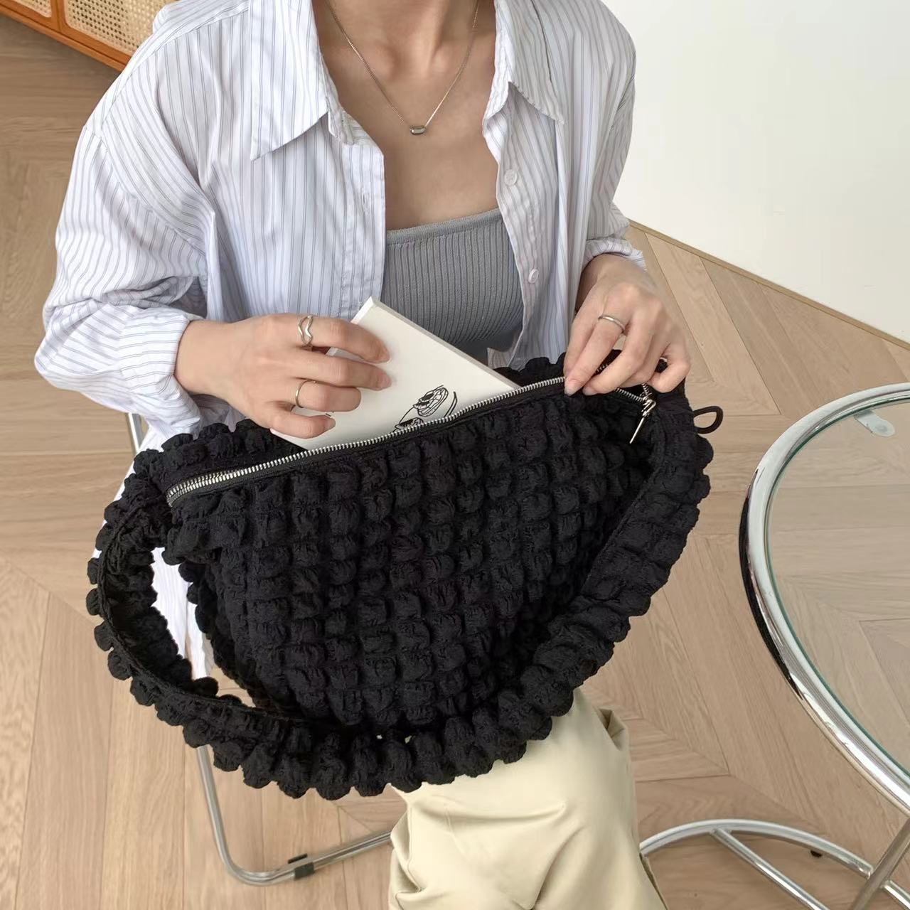 구름빵가방 보부상가방 폼폼이 여자운동가방 2color 룩킵 이미지 8